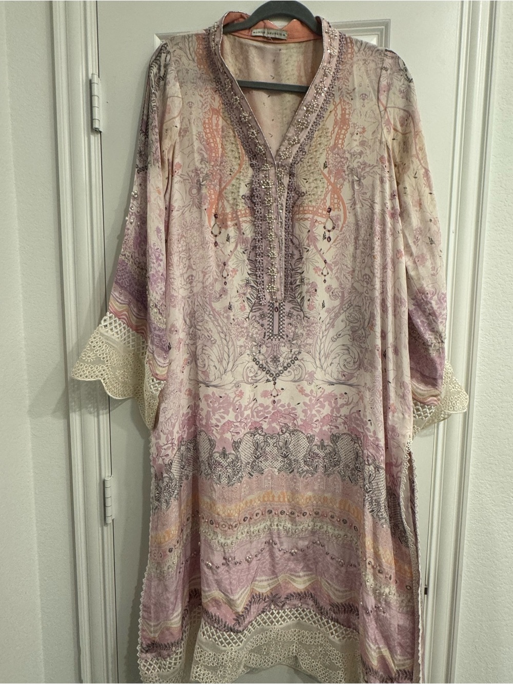 Ansab jahangir / Pakistani Embroidered Boho Tunic Dress in Blush and Lavender